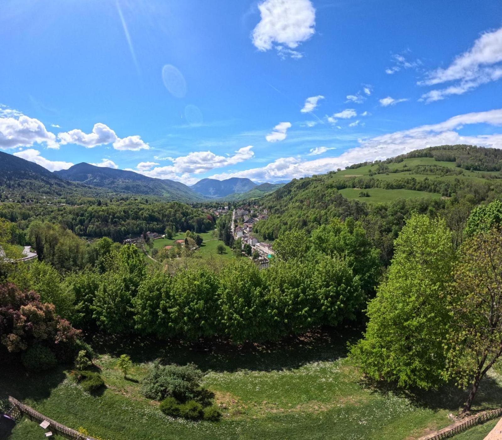 Appartement Le Belvedere De La Grand Croix Dans Le Chateau D'uriage *