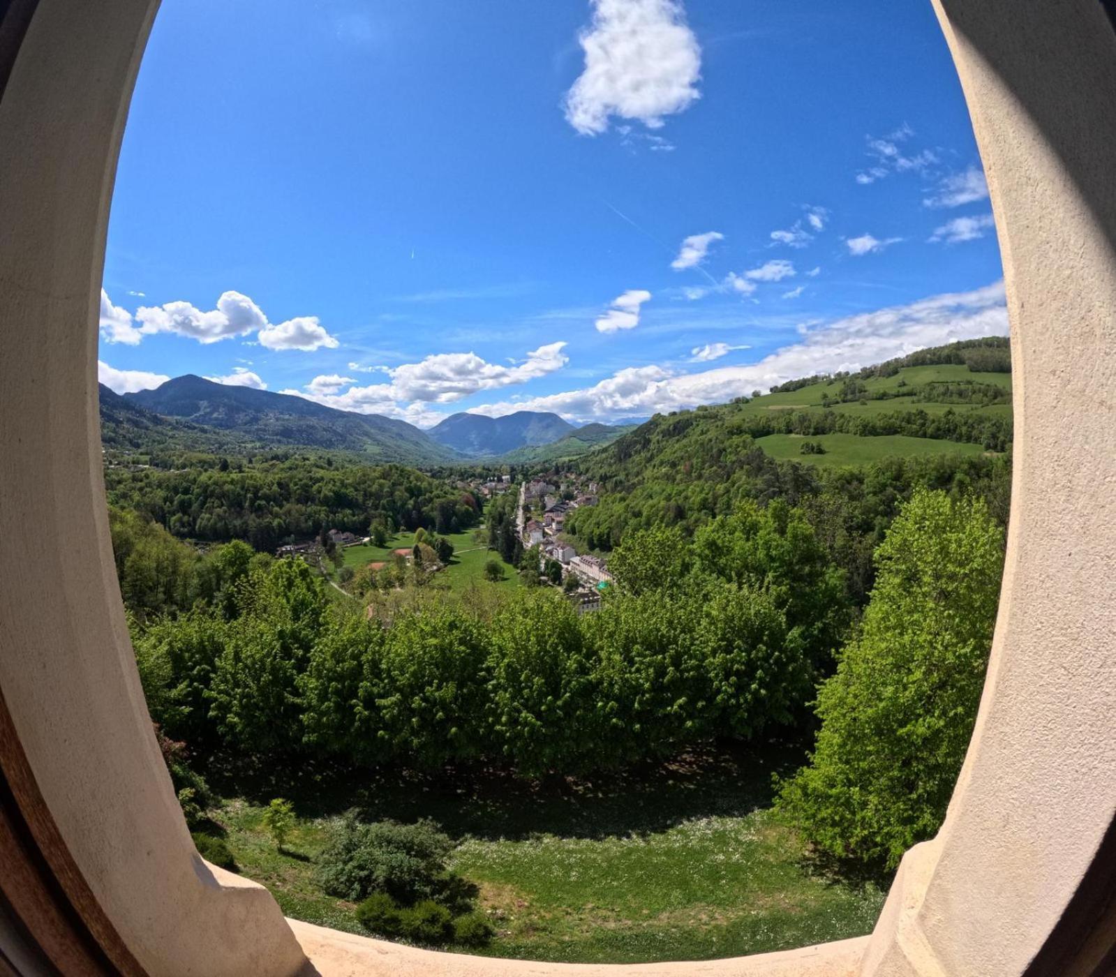 Le Belvedere De La Grand Croix Dans Le Chateau D'uriage Apartment Saint-Martin-d'Uriage